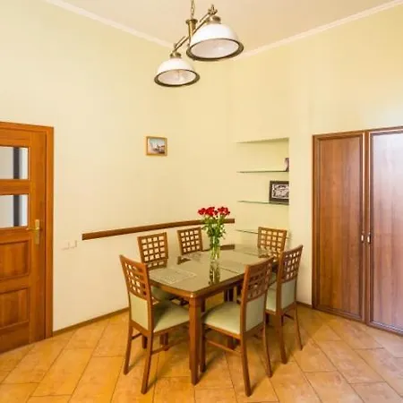 Do Lvova Apartment
