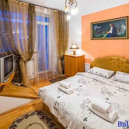 Do Lvova Apartment *