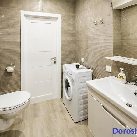 Do Lvova Apartment *