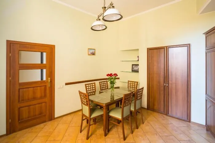 Do Lvova Apartamento